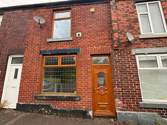 2 Bedroom Property To Rent In Dean Street, Radcliffe, Manchester, M26