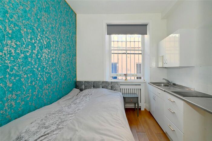 Studio To Rent In Castletown Road, West Kensington, London, W14