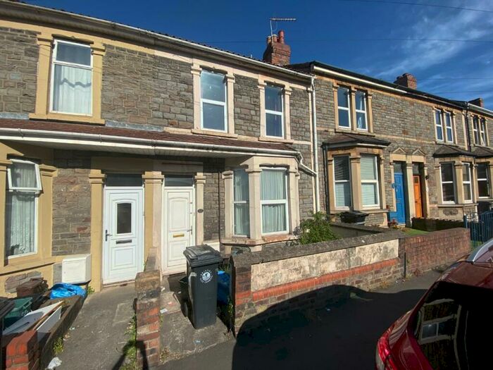 2 Bedroom Terraced House To Rent In New Queen Street, Kingswood, Bristol, BS15