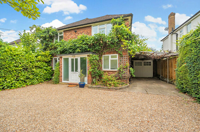 3 Bedroom Detached House To Rent In Stevens Lane, Claygate, Esher, Surrey, KT10
