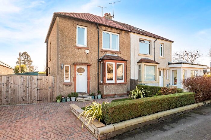 3 Bedroom Semi Detached House For Sale In Priestfield Road, Priestfield, Edinburgh, EH16