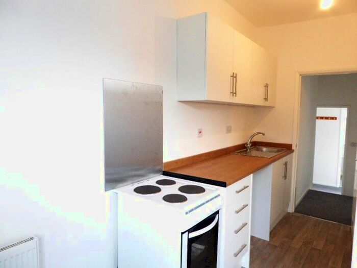 1 Bedroom Flat To Rent In Chanterlands Avenue, Hull HU5