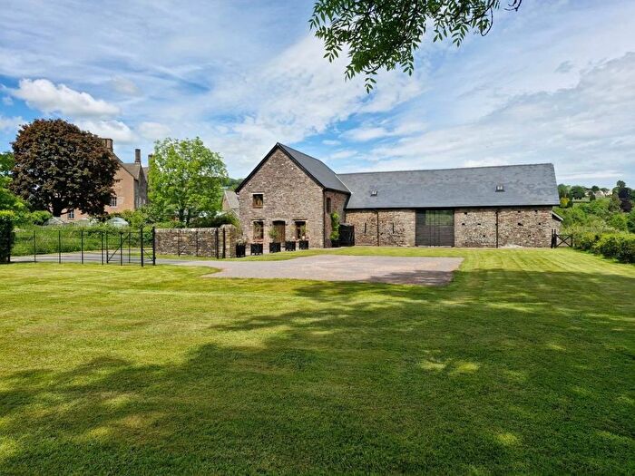 4 Bedroom Detached House For Sale In Brecon, LD3