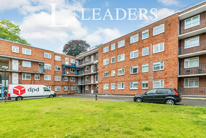 1 Bedroom Apartment To Rent In Viceroy Court -, LU6