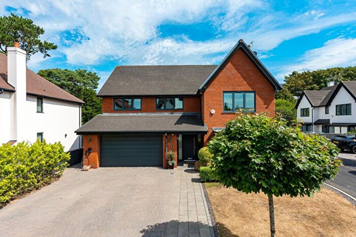 4 Bedroom Detached House For Sale In The Pinewoods, Freshfield, L37