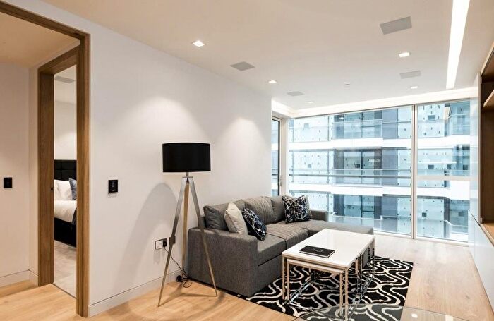 1 Bedroom Flat To Rent In Tudor House, One Tower Bridge, Duchess Walk, SE1