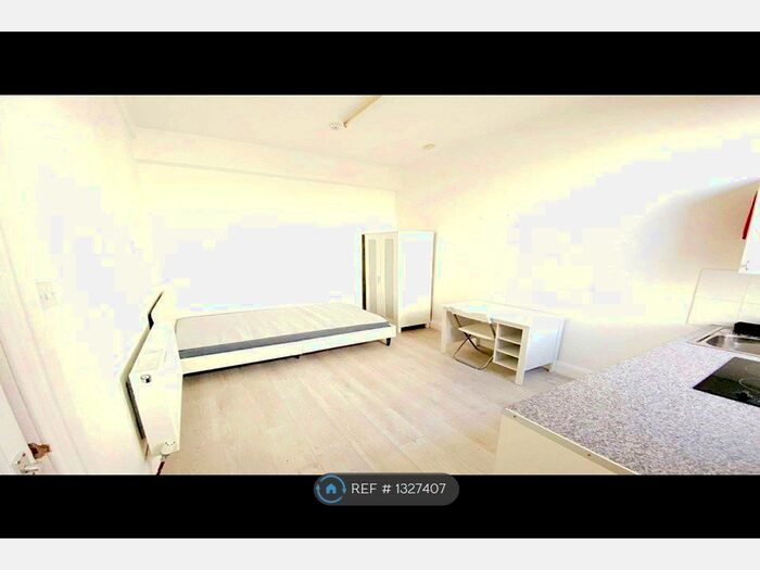 1 Bedroom Flat To Rent In Queens Park Gardens, Bournemouth BH8