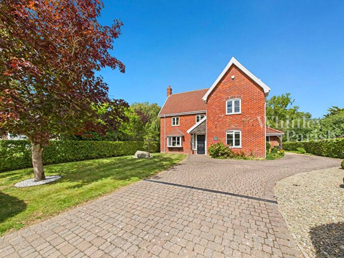 4 Bedroom Detached House For Sale In The Street, Horham, IP21