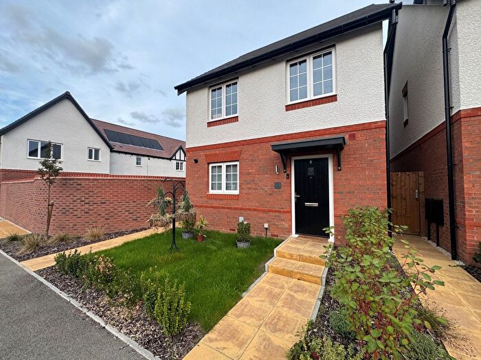 3 Bedroom Detached House To Rent In Chester Avenue, Leicester, LE7