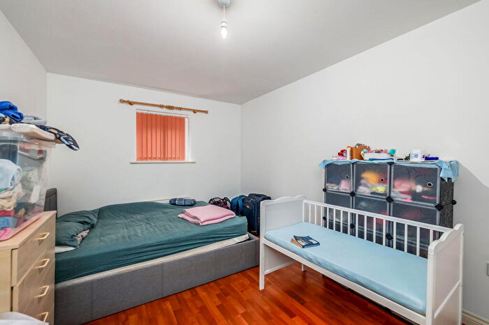 2 Bedroom Flat For Sale In Endeavour Court, Plymouth, Devon, PL1