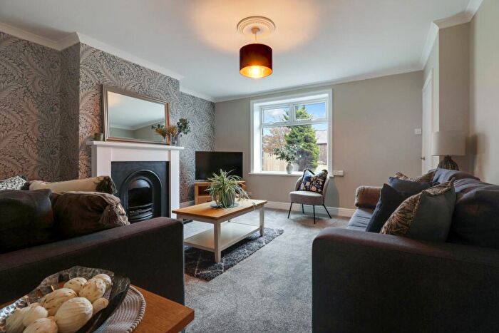 3 Bedroom End Of Terrace House For Sale In Broadlands, Meltham, Holmfirth, West Yorkshire, HD9