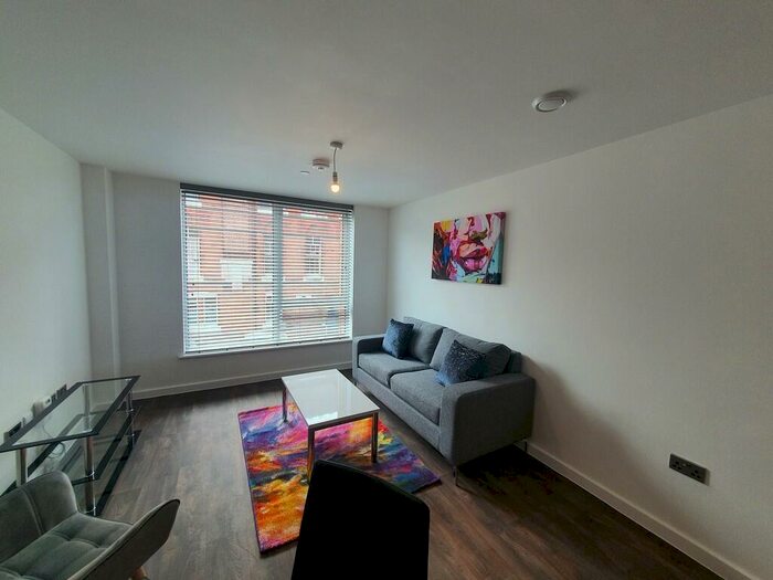 1 Bedroom Apartment To Rent In Moseley Gardens, Moseley Street, Digbeth, B12