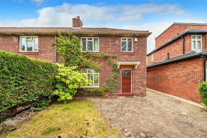 3 Bedroom End Of Terrace House To Rent In Riverside Drive, Ham, Richmond, TW10