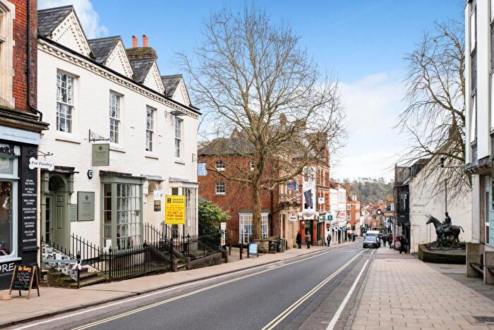 2 Bedroom Apartment To Rent In High Street, Winchester, SO23