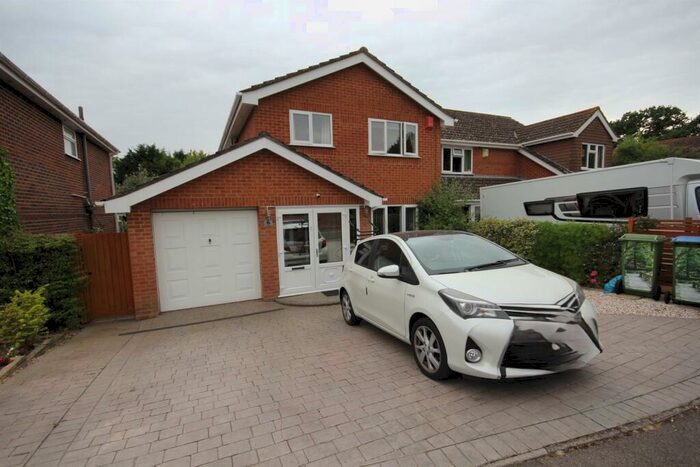 3 Bedroom Detached House To Rent In Parklands, Sarisbury Green, Southampton, SO31