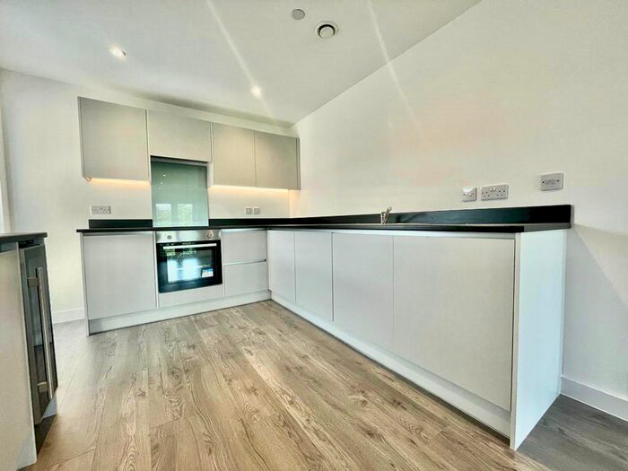 2 Bedroom Flat To Rent In Alexandra Park, Willow Road, Leeds, LS4