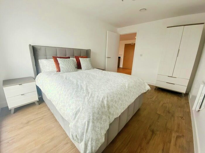 1 Bedroom Apartment To Rent In Phoenix, Saxton Lane, Leeds, LS9