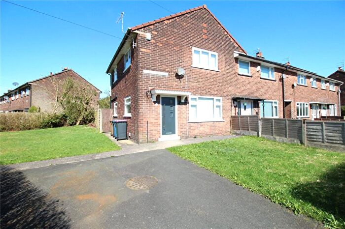 3 Bedroom End Of Terrace House To Rent In Trafford Drive, Little Hulton, Manchester, Greater Manchester, M38