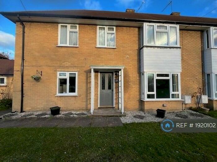 2 Bedroom Maisonette To Rent In Kingston Avenue, East Horsley, Leatherhead, KT24