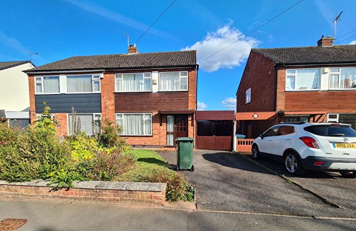 3 Bedroom Semi-Detached House To Rent In Oxendon Way, Coventry, West Midlands, CV3