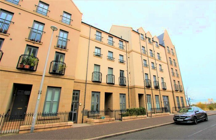 2 Bedroom Flat To Rent In Sandpiper Road, Newhaven, Edinburgh, EH6