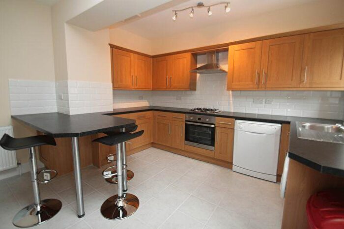 6 Bedroom Detached House To Rent In Osborne Road, Bournemouth, BH9
