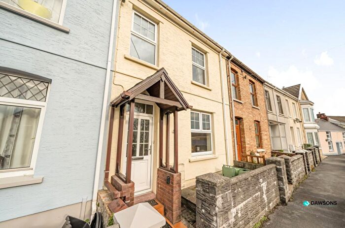 3 Bedroom Terraced House For Sale In Alstred Street, Kidwelly, SA17