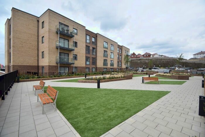 2 Bedroom Flat To Rent In Wilson Court, Stirling Drive, Luton, Bedfordshire, LU2
