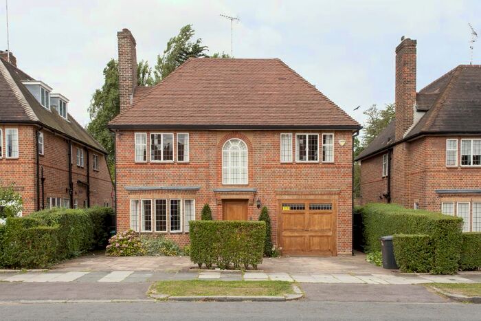 6 Bedroom Detached House To Rent In Kingsley Way, London, N2
