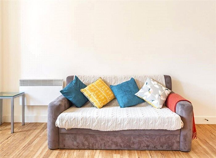 4 Bedroom Flat To Rent In Princess Victoria Street, Bristol, BS8