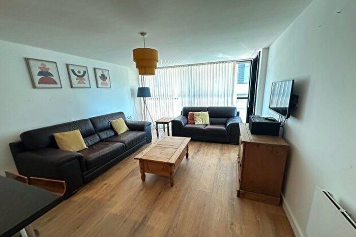 2 Bedroom Flat To Rent In Pall Mall, Liverpool, L3
