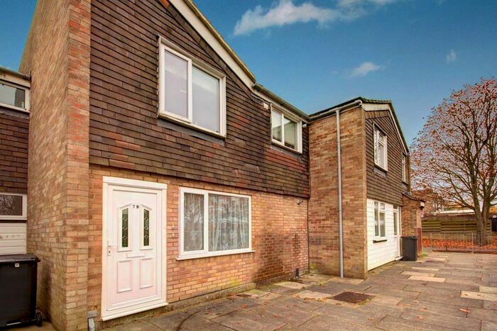 2 Bedroom Maisonette To Rent In Normanton Road, Basingstoke, RG21