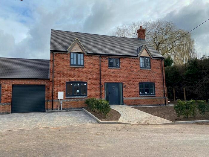 4 Bedroom Link Detached House For Sale In Ashbourne Road, Sudbury, Ashbourne, DE6