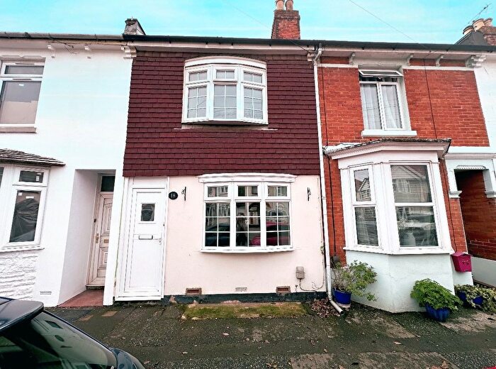 2 Bedroom Property To Rent In Priory Road, Gosport, PO12