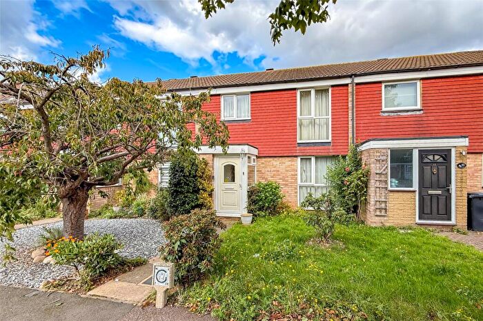 3 Bedroom Terraced House For Sale In Maplefield, Park Street, St. Albans, Hertfordshire, AL2