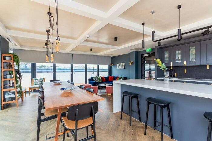 2 Bedroom Apartment To Rent In Finzels Reach Bristol, BS1