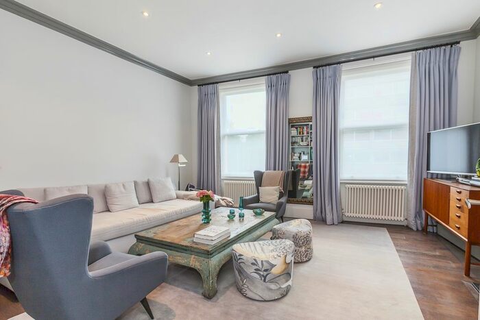 4 Bedroom Flat To Rent In Clanricarde Gardens, London, W2