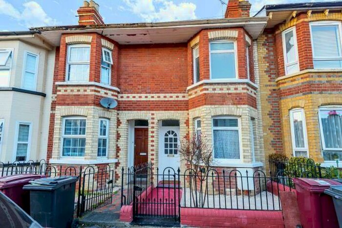 3 Bedroom Terraced House To Rent In Swainstone Road, Reading, RG2