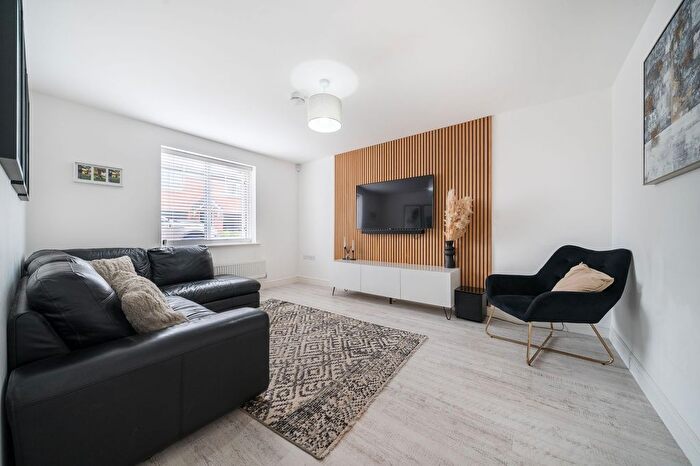 5 Bedroom Detached House For Sale In Templars Drive, Rochester, ME2