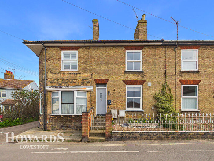 2 Bedroom Terraced House For Sale In Church Road, Kessingland, NR33