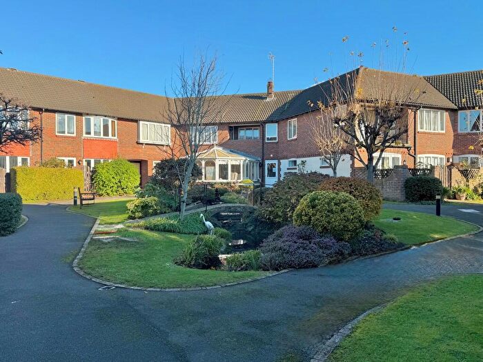 2 Bedroom Flat For Sale In The Leas, Rustington, BN16