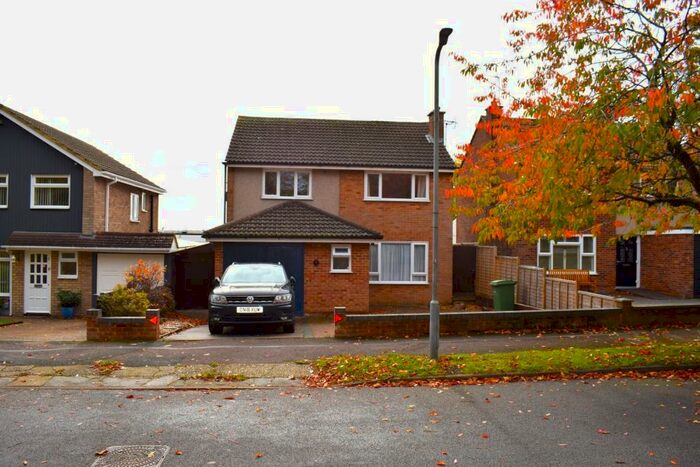 3 Bedroom Detached House To Rent In Byron Close, Bletchley, Milton Keynes, MK3