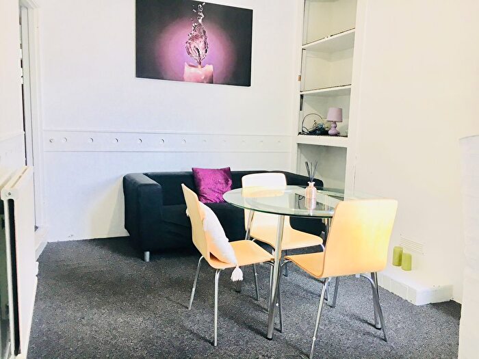 1 Bedroom Terraced House To Rent In Hitchin Road, Luton, LU2