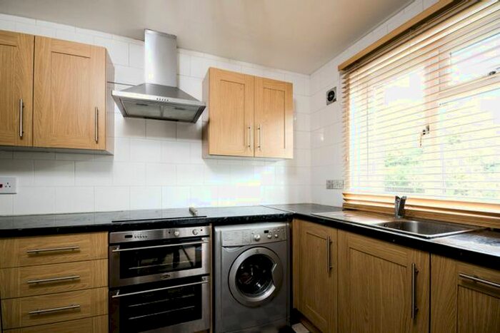 1 Bedroom Maisonette To Rent In Stoke Road, Guildford, GU1
