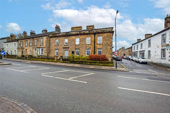 2 Bedroom Flat To Rent In Teesdale House, Galgate, Barnard Castle, Durham, DL12