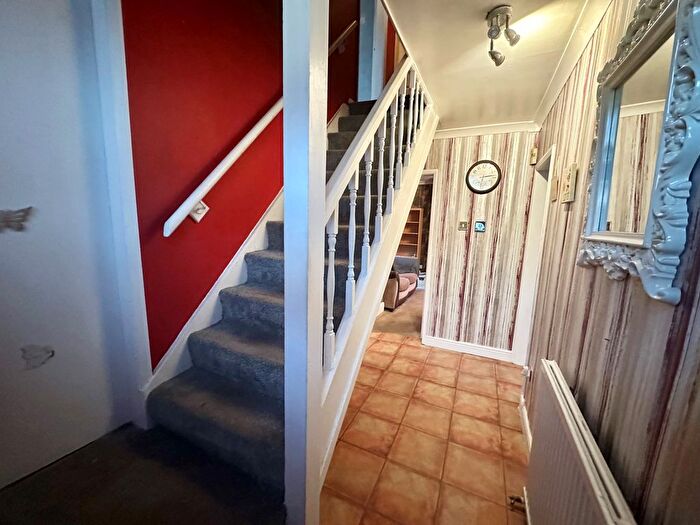 3 Bedroom End Of Terrace House For Sale In Booth Crescent, Mansfield, NG19