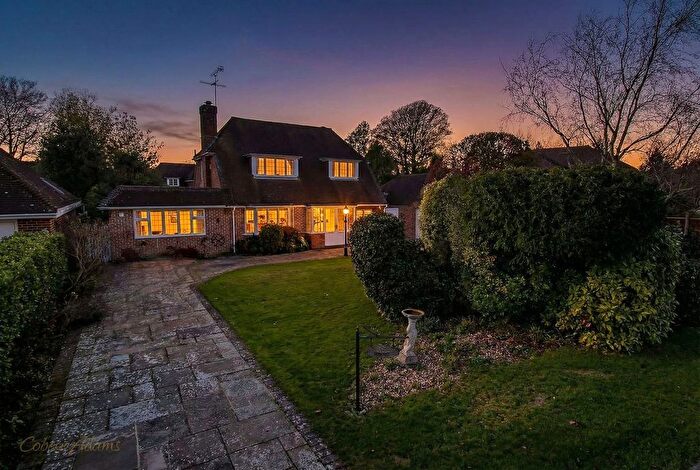 4 Bedroom Detached House For Sale In Ham Manor Close, Angmering, BN16