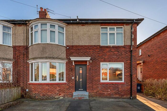 2 Bedroom Flat For Sale In Cornel Road, High Heaton, NE7