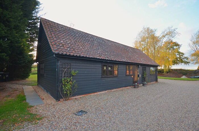 3 Bedroom Detached House To Rent In Cutlers Green, Thaxted, CM6