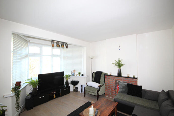 1 Bedroom Maisonette To Rent In Heather Park Drive, Wembley, Middlesex, HA0